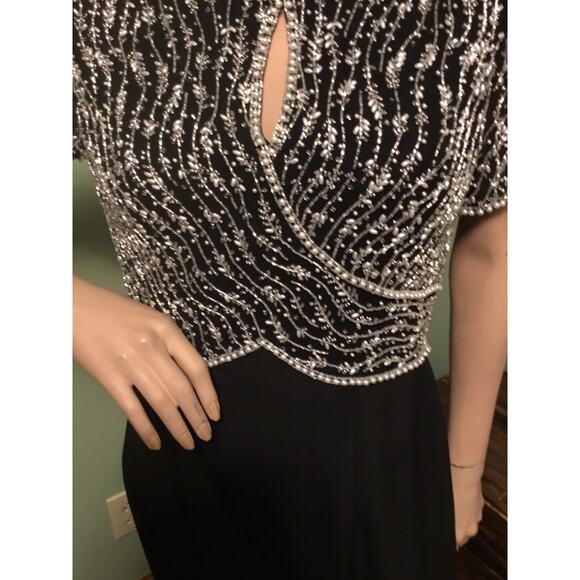 MONTAGE BY MON CHERI BLACK BEADED/PEARL KEYHOLE BODICE LONG FORMAL GOWN SZ 8 - Picture 7 of 9